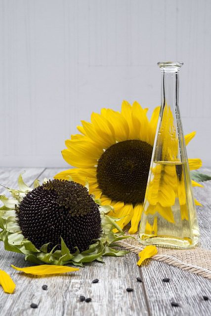 Sunflower Seed Oil Nutrition | Sunflower Oil Is Good For Face