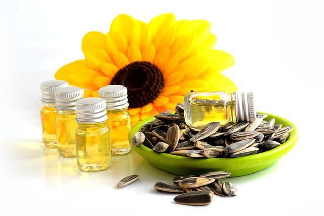 Sunflower Seed Oil Nutrition | Sunflower Oil Is Good For Face